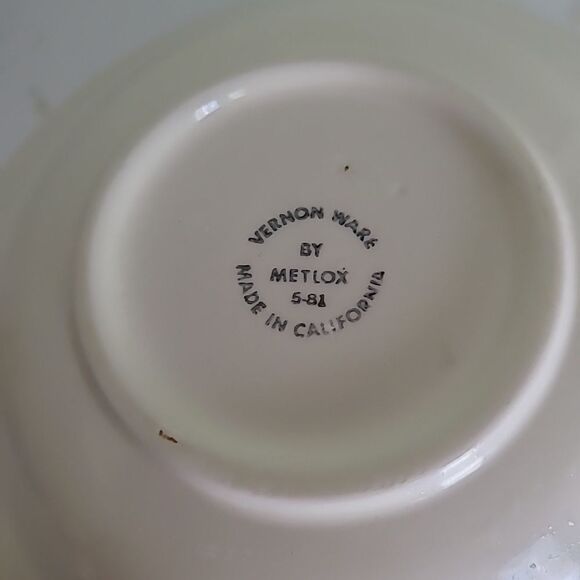 Metlox Serving Bowl - Picture 3 of 7